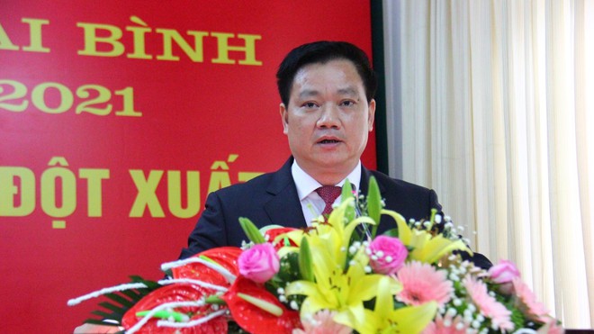 Ông Nguyễn Khắc Thận được bầu làm Chủ tịch UBND tỉnh Thái Bình..jpg