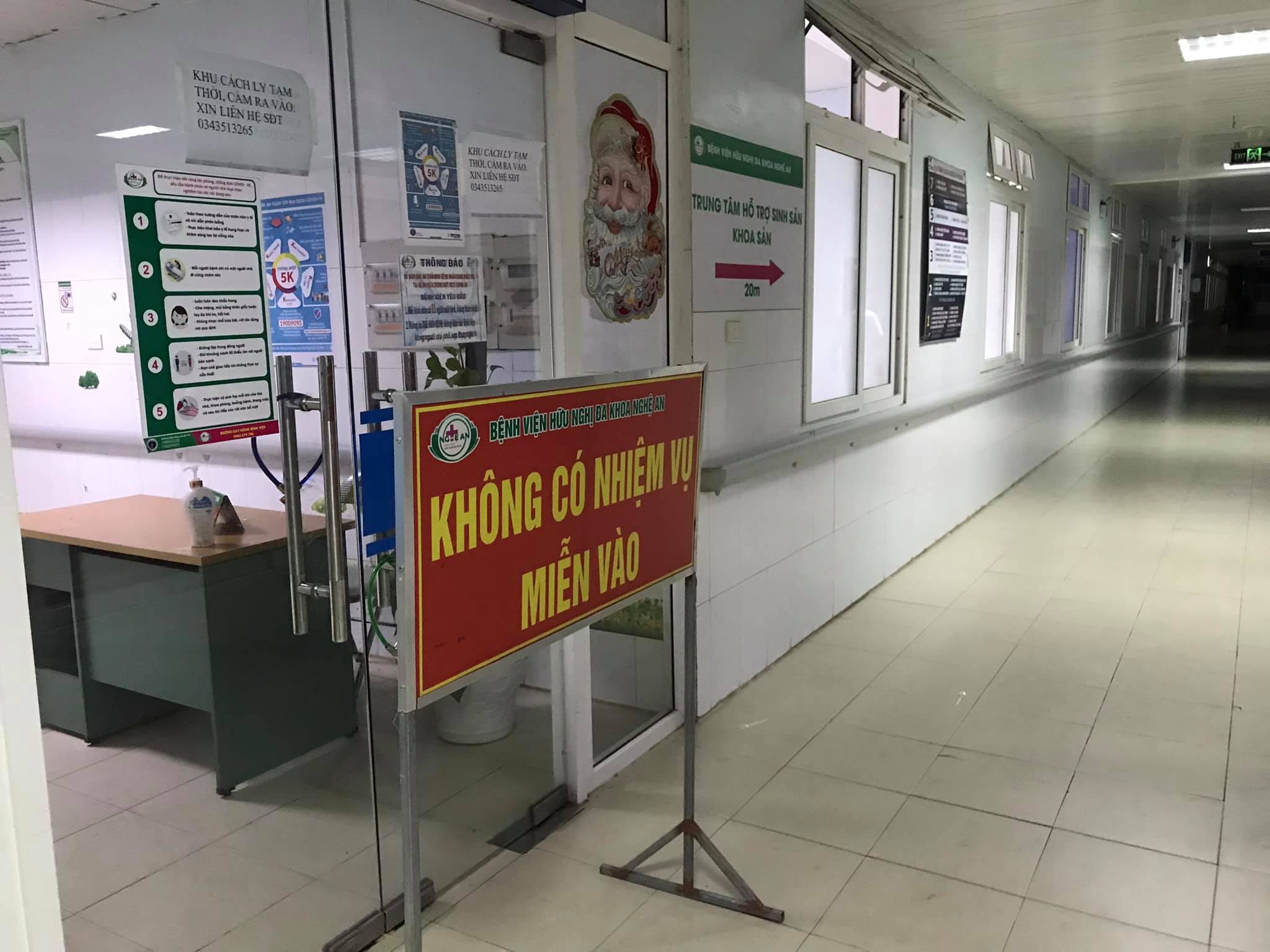 Bệnh viện HNĐK Nghệ An phong tỏa khoa Sản để chống dịch.