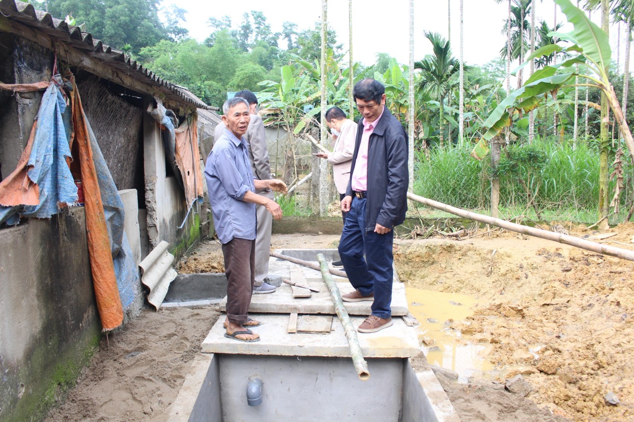 Tham quan công trình ứng dụng Biogas Vị nông tại các gia đình chăn nuôi