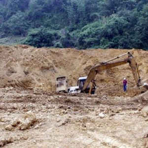 Chính quyền “lúng túng” trong xử lý khai thác đất trái phép