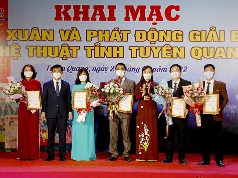 Tuyên Quang khai mạc Hội báo Xuân Nhâm Dần 2022