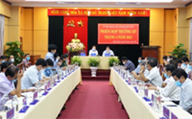 Quang cảnh phiên họp sáng 4/5 tại phòng họp số 1- UBND tỉnh (Nguồn: Cổng TTĐT UBND tỉnh Quảng Ngãi). 