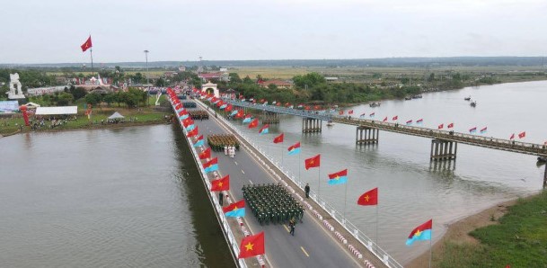 Lễ “Thượng cờ thống nhất non sông” tự hào của dân tộc, là niềm tin, ý chí vào sức mạnh của cách mạng Việt Nam