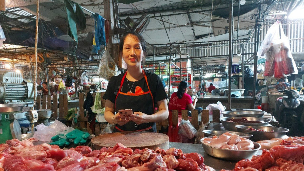 Nghệ An: Ảm đạm thị trường thịt bò, lợn do dịch bệnh