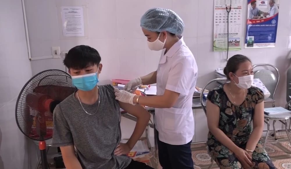 Quảng Ninh triển khai tiêm mũi 2 vaccine phòng Covid-19