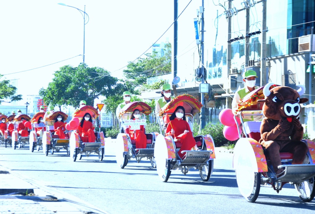 Diễu hành xích lô tại TP. Đà Nẵng
