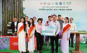 Bài cuối: “Mối duyên” hợp tác đưa Sếu đầu đỏ bảo tồn tại Việt Nam