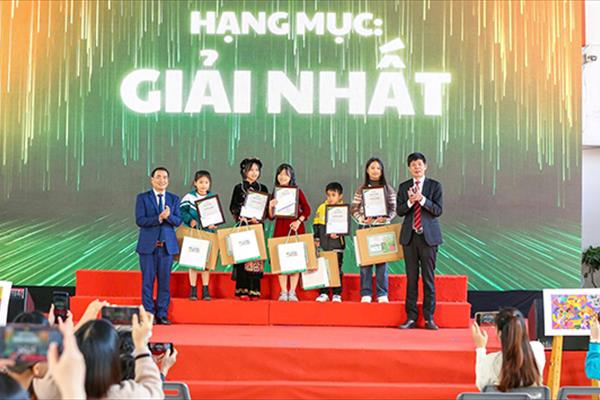 Ấn tượng Lễ trao giải Cuộc thi vẽ tranh về Bảo vệ môi trường trong học đường với chủ đề “Ngôi trường xanh”