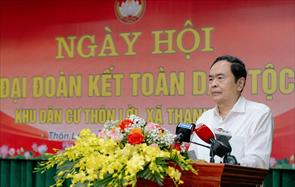 Chủ tịch Quốc hội Trần Thanh Mẫn dự Ngày hội Đại đoàn kết các dân tộc tại Hà Nam