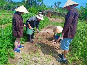 Làm nông nghiệp hữu cơ kết hợp với du lịch trải nghiệm ở Thanh Đông