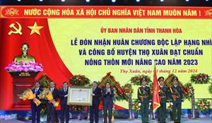 Thọ Xuân đón nhận Bằng công nhận huyện đạt chuẩn NTM nâng cao