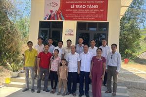 Hà Tĩnh: Trao tặng nhà tình nghĩa cho nạn nhân chất độc da cam