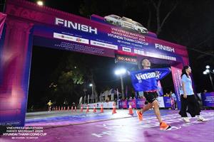 Vinamilk tài trợ '132 kg đạm' cho 11.000 runner VnExpress Marathon Hà Nội