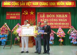 Hòa Tân Tây: Đón bằng công nhận xã đạt chuẩn nông thôn mới 2015