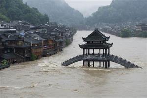 Mưa lũ nghiêm trọng ở miền Trung Trung Quốc, 260.000 người sơ tán