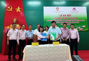 Ủy ban MTTQ VN tỉnh Quảng Ngãi và NHCSXH ký kết chương trình phối hợp