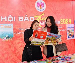Hà Tĩnh: Triển lãm hơn 1.200 đầu báo, ấn phẩm báo chí tại Hội báo Xuân 2024