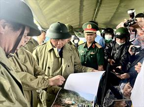 Chủ tịch nước về thăm vùng nông thôn Đà Nẵng sau mưa lũ lịch sử