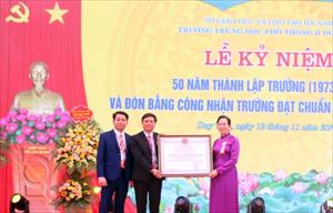 Trường THPT B Duy Tiên tổ chức kỷ niệm 50 năm ngày thành lập