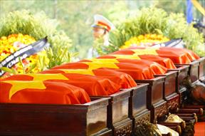 Tổ chức lễ truy điệu và an táng 25 liệt sĩ hy sinh tại Lào