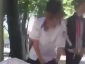 Nữ sinh trung học ở TT- Huế bị bạn hành hung sau buổi khai giảng thử
