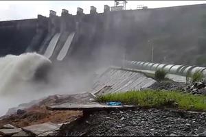 Thừa Thiên- Huế: Hồ thủy điện xả lũ, nhiều vùng bị ngập sâu