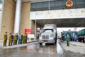 Lào Cai “rộng đường” cho hàng hóa xuất - nhập khẩu