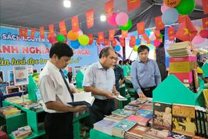 Quảng Ngãi khai mạc Ngày Sách và Văn hóa đọc Việt Nam năm 2024