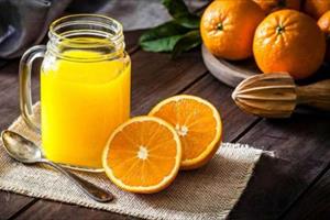 Có nên uống nước cam trước khi ăn?
