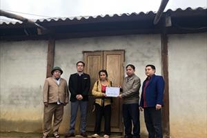 Bàn giao 10 ngôi nhà tình nghĩa cho người dân xã biên giới Na Ngoi