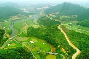 Nhiều lợi thế giúp Hòa Bình trở thành “thủ phủ golf”