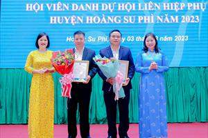 Hai lãnh đạo huyện Hoàng Su Phì được Hội LHPN công nhận là hội viên danh dự