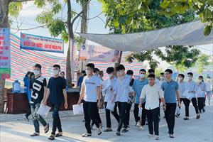 Trưởng thôn 46 tuổi ở Hà Tĩnh quyết đỗ tốt nghiệp THPT 2023
