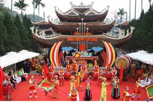 Thí điểm đưa xe điện vào phục vụ du khách trong Lễ hội chùa Hương 2023