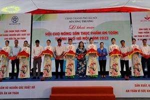 Khai mạc Hội chợ nông sản, thực phẩm an toàn Hà Nội năm 2023