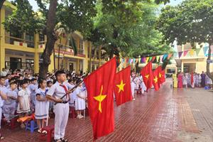 Phú Yên: Thầy - trò rộn ràng bước vào năm học mới