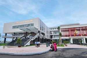 Phú Yên khánh thành công trình Trường Chính trị tỉnh