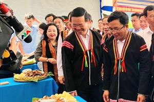 Chủ tịch nước Võ Văn Thưởng dự ngày hội Đại đoàn kết toàn dân tộc ở xã Suối Trai