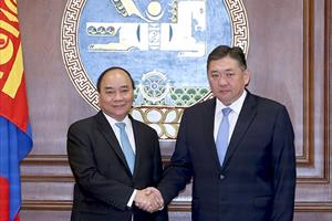Thủ tướng gặp Chủ tịch Quốc hội Mông Cổ