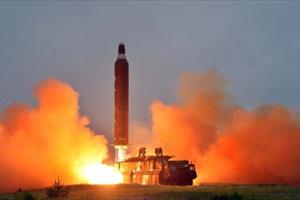 Triều Tiên lại phóng tên lửa bay qua lãnh thổ Nhật Bản