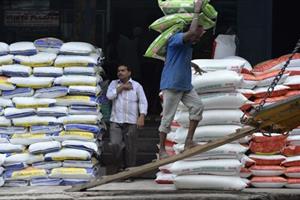 Các nhà xuất khẩu gạo Ấn Độ đối mặt nhiều thách thức trong năm 2024