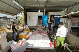 Phát hiện 3 tấn thịt và nội tạng heo không rõ nguồn gốc ở Huế