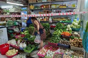 Hà Nội kiểm tra ngẫu nhiên chợ dân sinh để kiểm soát an toàn thực phẩm