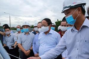 Phó Thủ tướng Lê Văn Thành kiểm tra công tác chuẩn bị phòng chống thiên tai