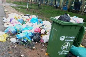 Bất nhất việc thu giá xử lý rác thải sinh hoạt ở Huế