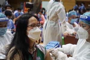 Đà Nẵng tạm hoãn tiêm vaccine phòng Covid-19 cho học sinh