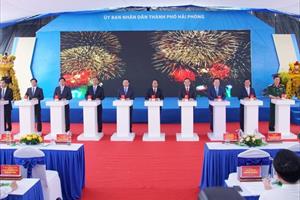 Phó Thủ tướng Lê Văn Thành nhấn nút khởi công cầu Bến Rừng