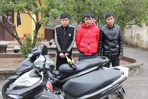 Hà Nam: Bắt nhóm đối tượng gây ra nhiều vụ trộm cắp xe máy