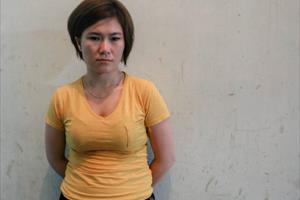 Hà Tĩnh: Bắt “nữ quái” núp bóng nhân viên tiếp thị nước giải khát để buôn bán ma túy
