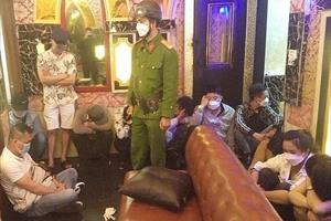 Lâm Đồng: Tạm giữ 15 nam nữ  bay lắc trong đêm khai trương quán karaoke